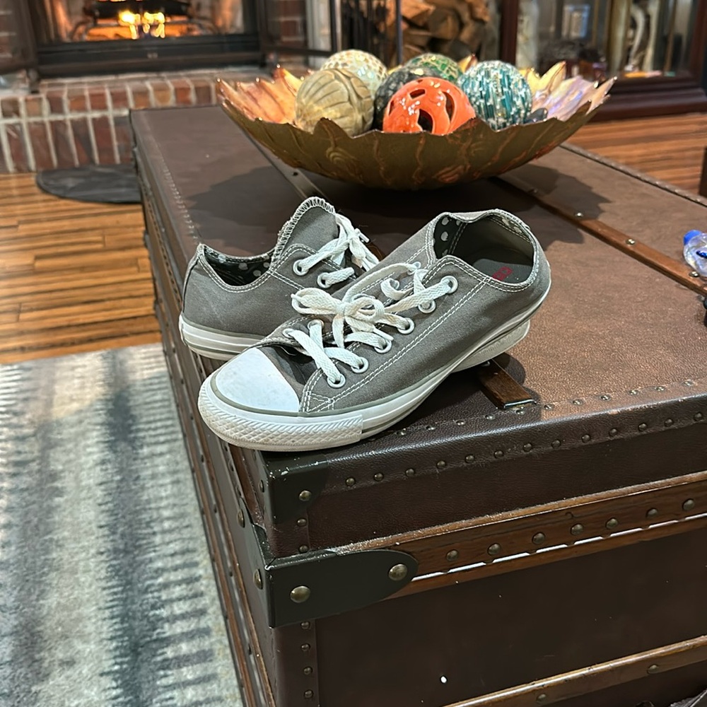 Converse Chuck Taylor All-Star gray man eight
